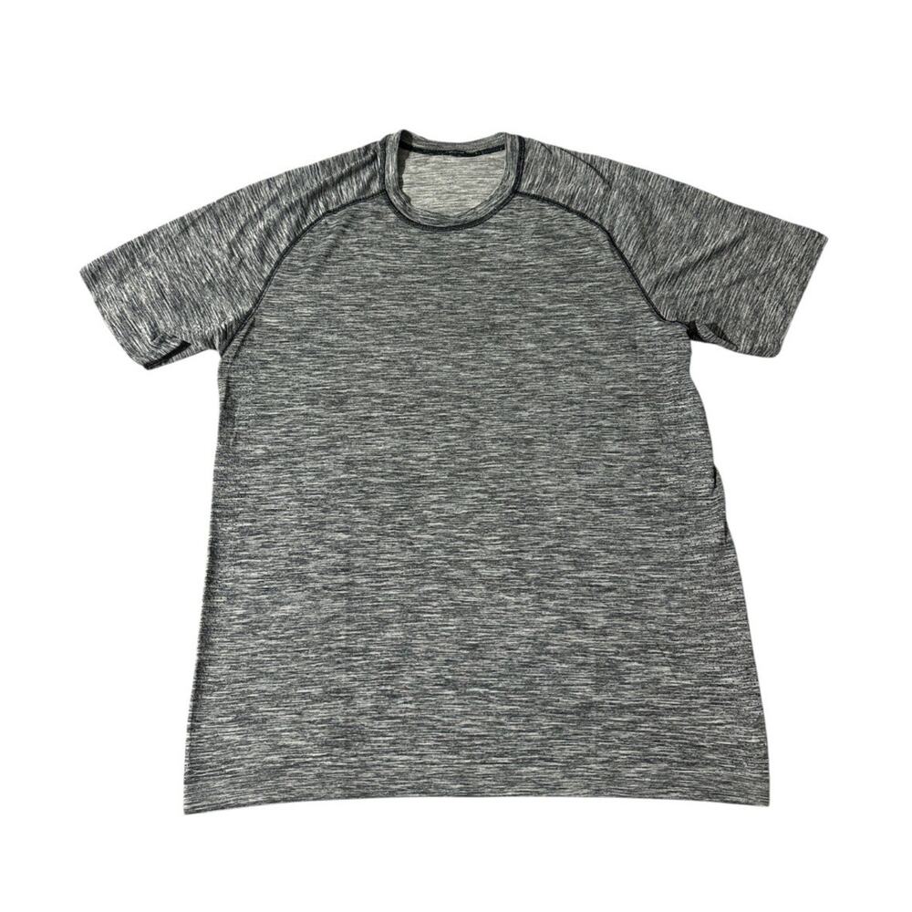 Lululemon Mens Medium T-Shirt Metal Vent Tech Short Sleeve Performance Gray